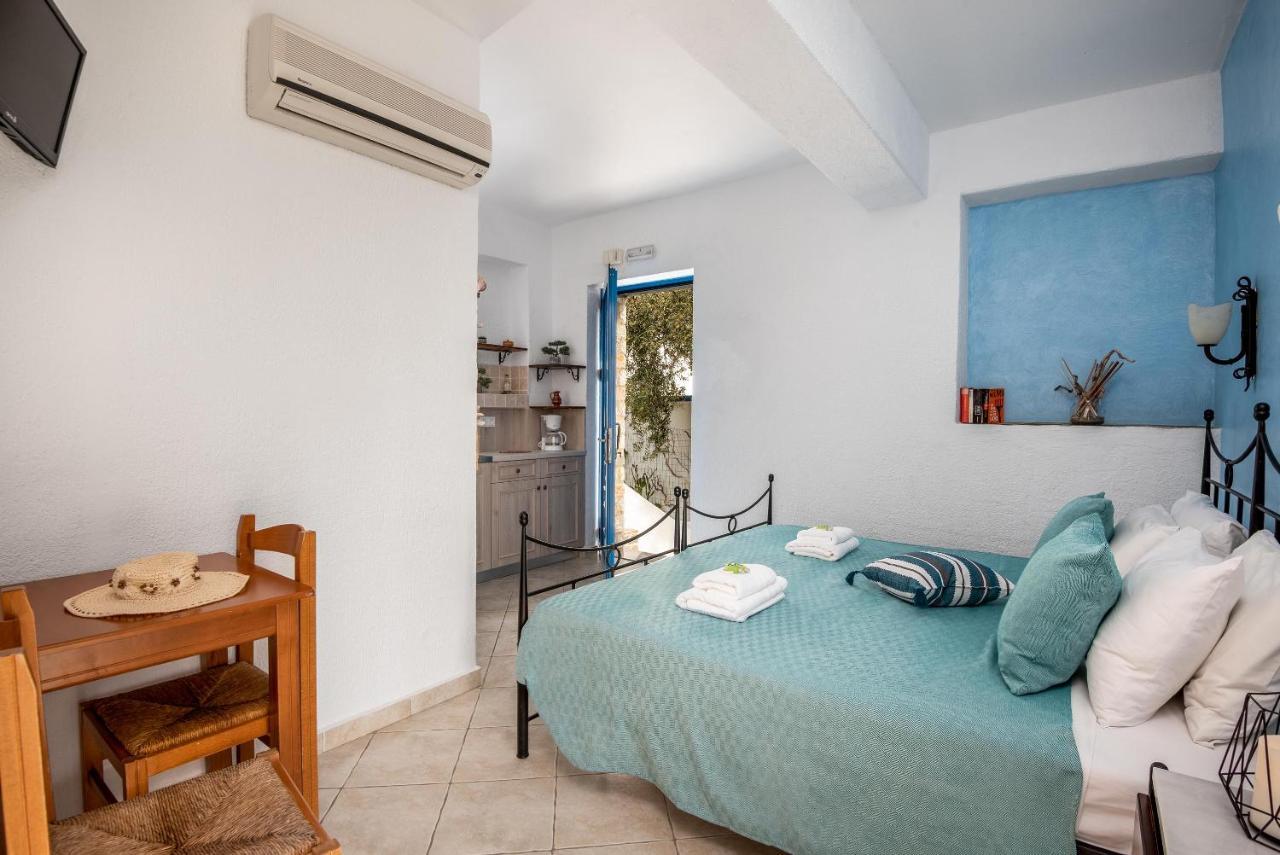 Agnanti Beach Apartments Archangelos  Bagian luar foto